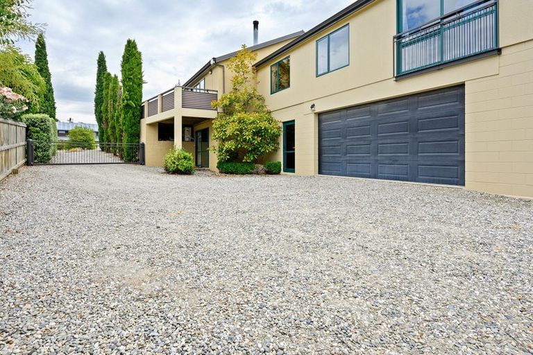 Photo of property in 7 Totara Terrace, Wanaka, 9305