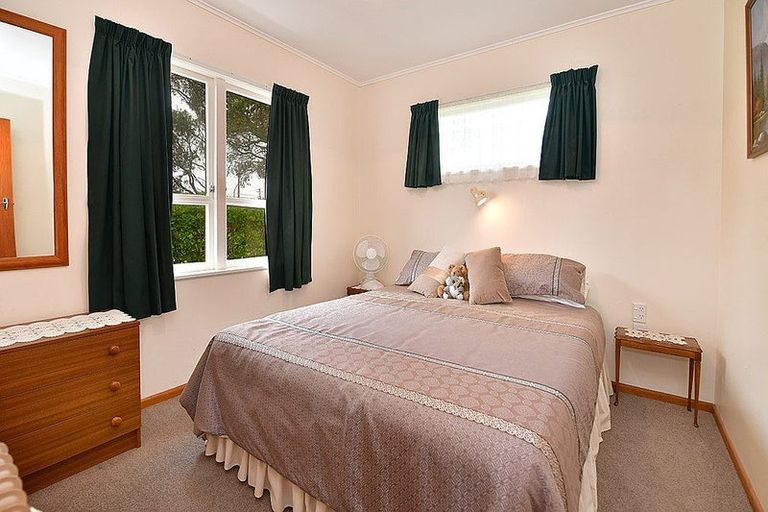 Photo of property in 12 Nelson Street, Helensville, 0800