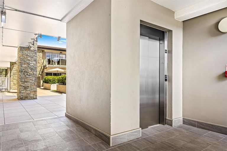 Photo of property in 204/252 Centreway Road, Orewa, 0931