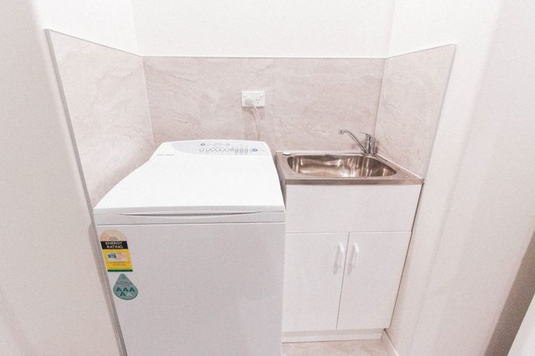 Photo of property in 24 Koroheke Road, Takanini, 2110