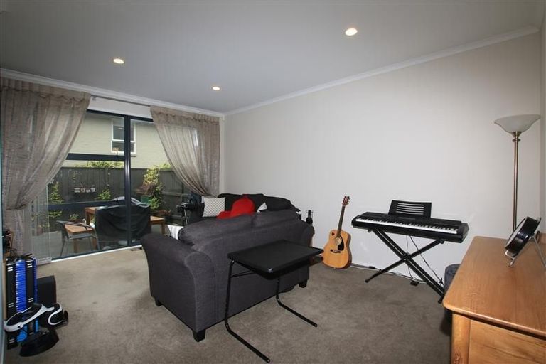 Photo of property in 19 Styak Street, Stonefields, Auckland, 1072