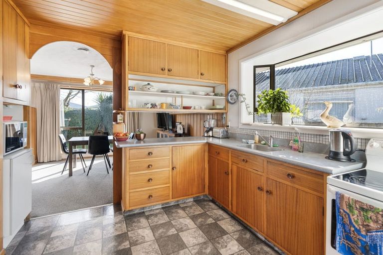 Photo of property in 33a Larch Place, Casebrook, Christchurch, 8051