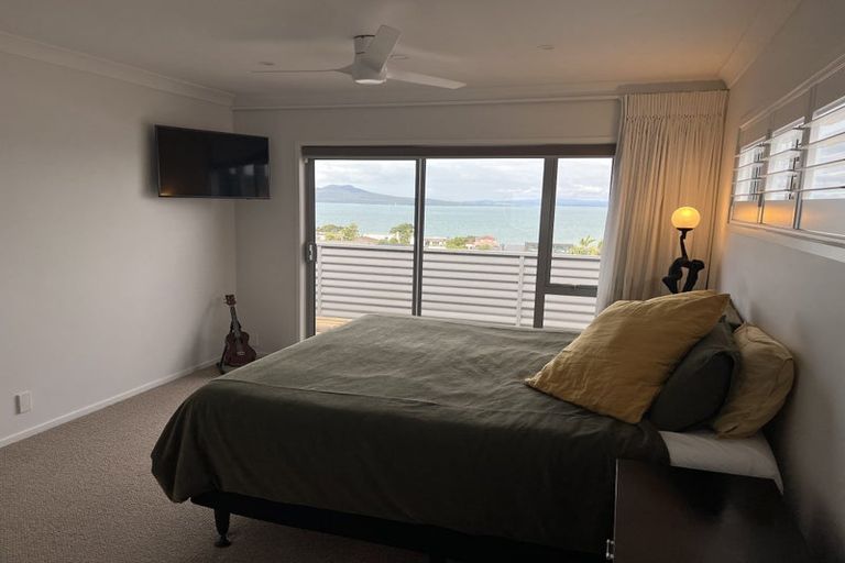 Photo of property in 3/3 Marama Street, Castor Bay, Auckland, 0620