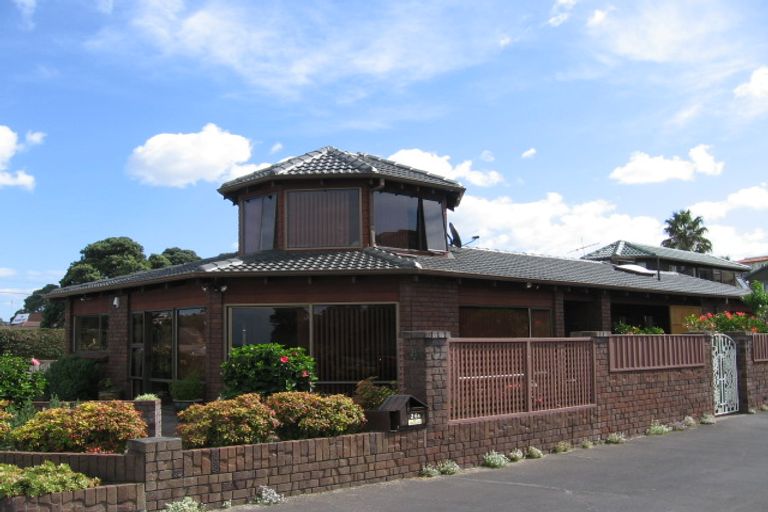 Photo of property in 3/26 Manly Esplanade, Browns Bay, Auckland, 0630