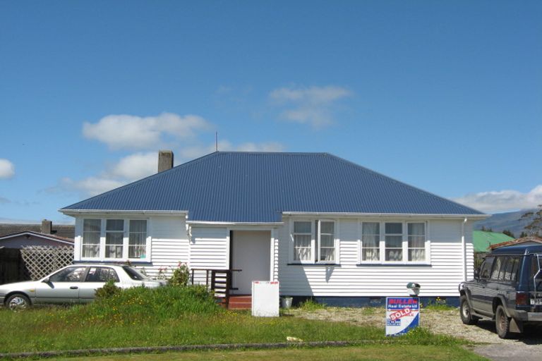 Photo of property in 18 Gothard Place, Westport, 7825