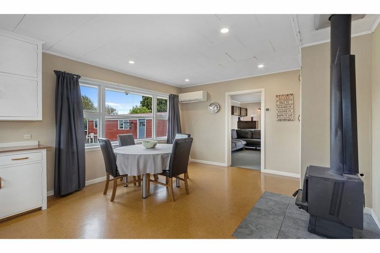 Photo of property in 17 Blankney Street, Hornby, Christchurch, 8042