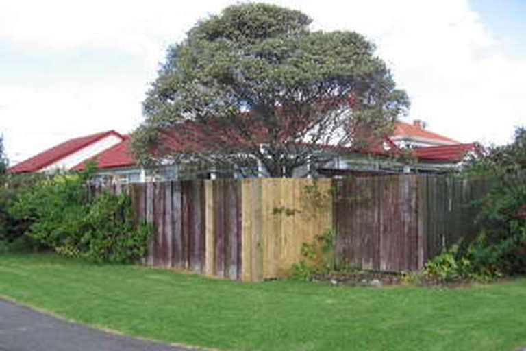 Photo of property in 7 Tamaki Bay Drive, Pakuranga, Auckland, 2010