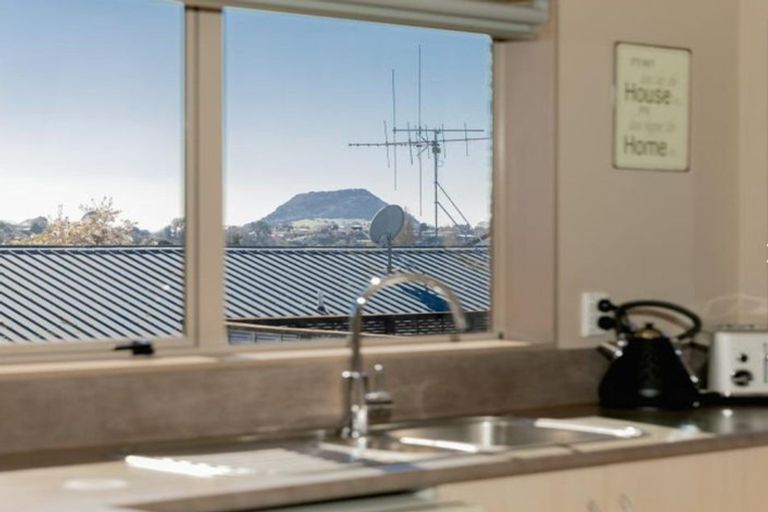 Photo of property in 10 Verona Way, Judea, Tauranga, 3110