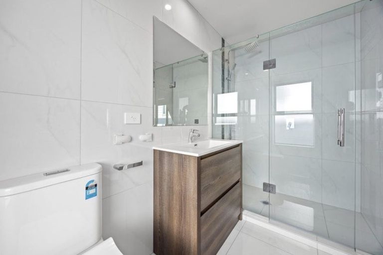 Photo of property in 16 Lime Hill Rise, Flat Bush, Auckland, 2019