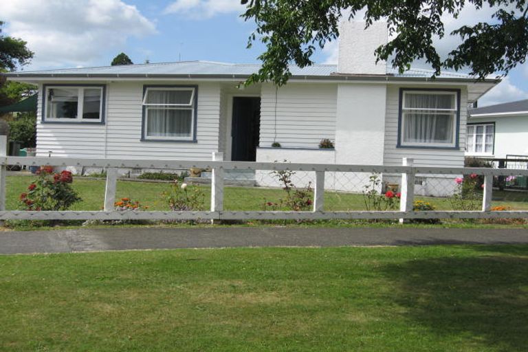 Photo of property in 39 Queen Street, Feilding, 4702