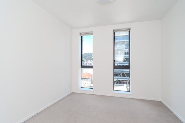 Photo of property in Dual Apartments, 406/142 Vivian Street, Te Aro, Wellington, 6011