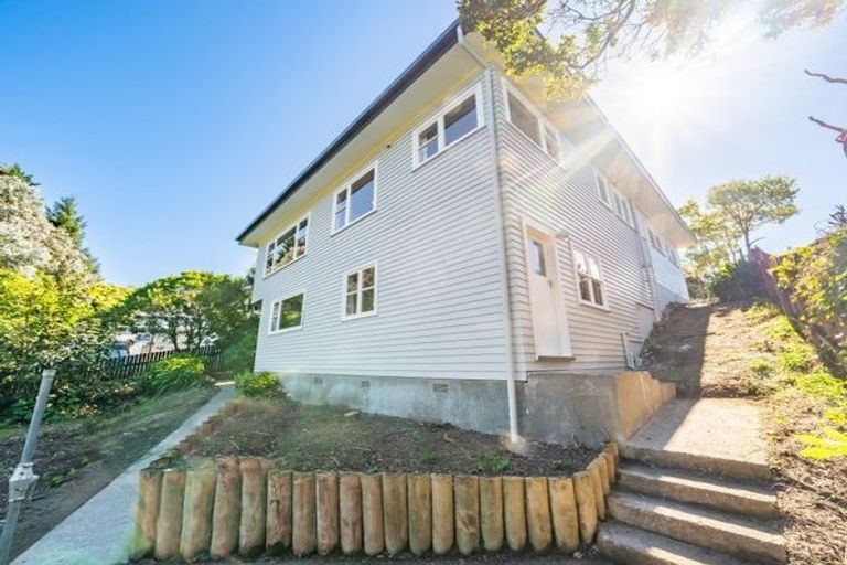 Photo of property in 27 Redvers Drive, Belmont, Lower Hutt, 5010