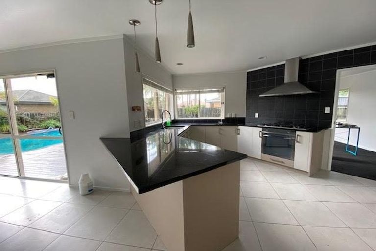 Photo of property in 30 Ben Nevis Place, Northpark, Auckland, 2013
