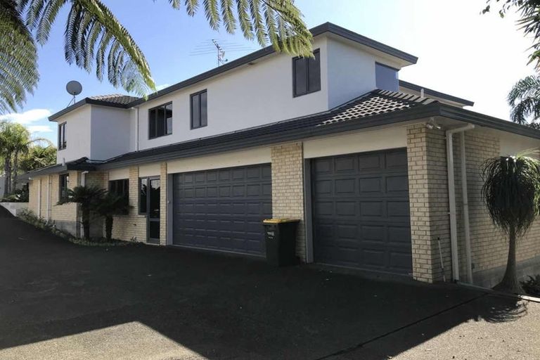 Photo of property in 88b Picasso Drive, West Harbour, Auckland, 0618