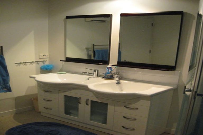 Photo of property in 136a Esplanade, Sumner, Christchurch, 8081