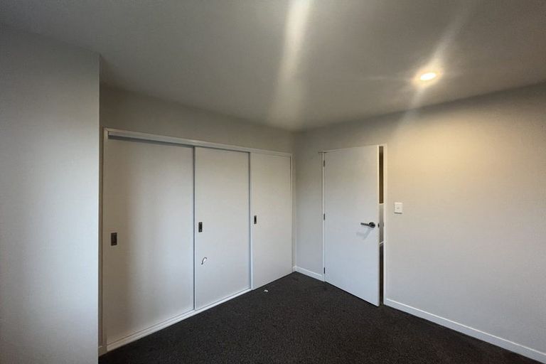 Photo of property in 3/86 Fred Taylor Drive, Westgate, Auckland, 0814