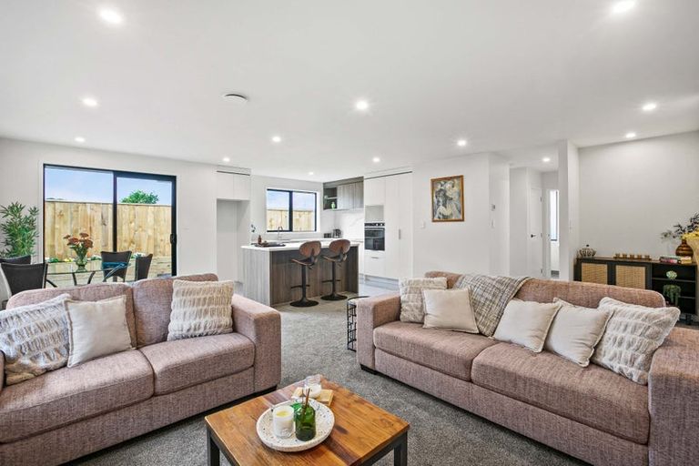 Photo of property in 2b Sandel Rise, Merrilands, New Plymouth, 4312