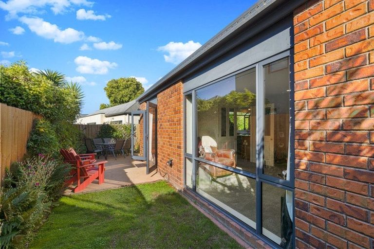 Photo of property in 54 Parade Court, Addington, Christchurch, 8024