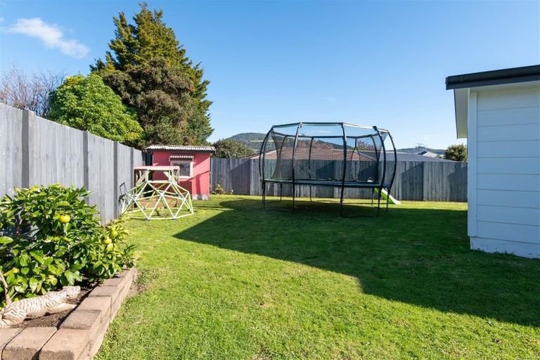 Photo of property in 8 Taurus Place, Kawaha Point, Rotorua, 3010