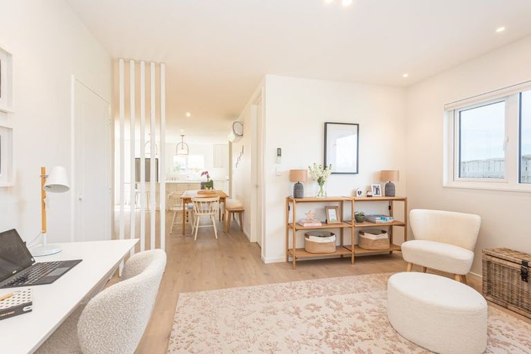 Photo of property in 17 El Patron Lane, Halswell, Christchurch, 8025