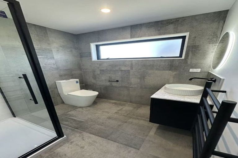 Photo of property in 2/31 Somerset Crescent, Spreydon, Christchurch, 8024