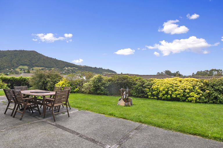 Photo of property in 48 Hamon Place, Pukehangi, Rotorua, 3015