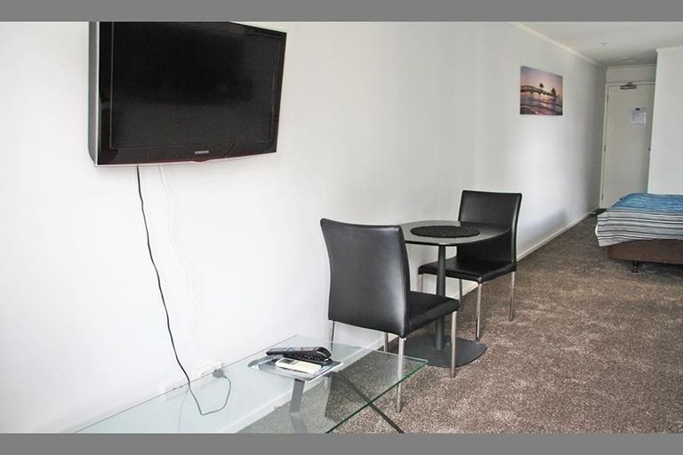 Photo of property in Waldorf Bankside Apartments, 4e/8 Bankside Street, Auckland Central, Auckland, 1010