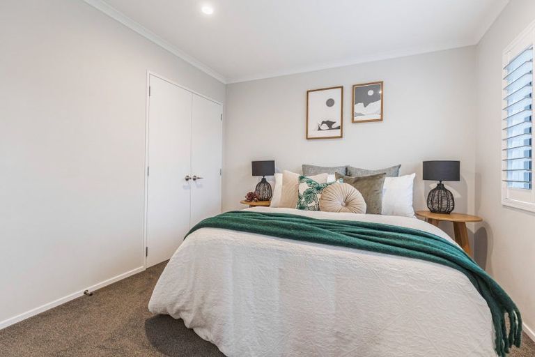 Photo of property in 9 Arthur Rolfe Lane, Swanson, Auckland, 0614