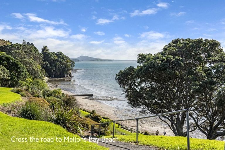 Photo of property in 172 Mellons Bay Road, Mellons Bay, Auckland, 2014