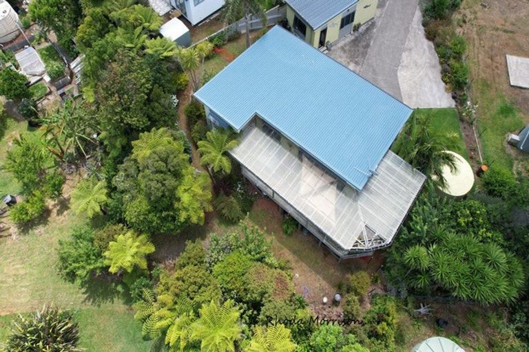 Photo of property in 16 Mariner Cove Road, Tinopai, Matakohe, 0593