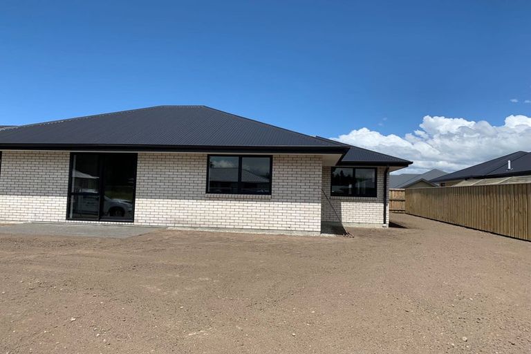 Photo of property in 31 Kingfisher Avenue, Amberley, 7410