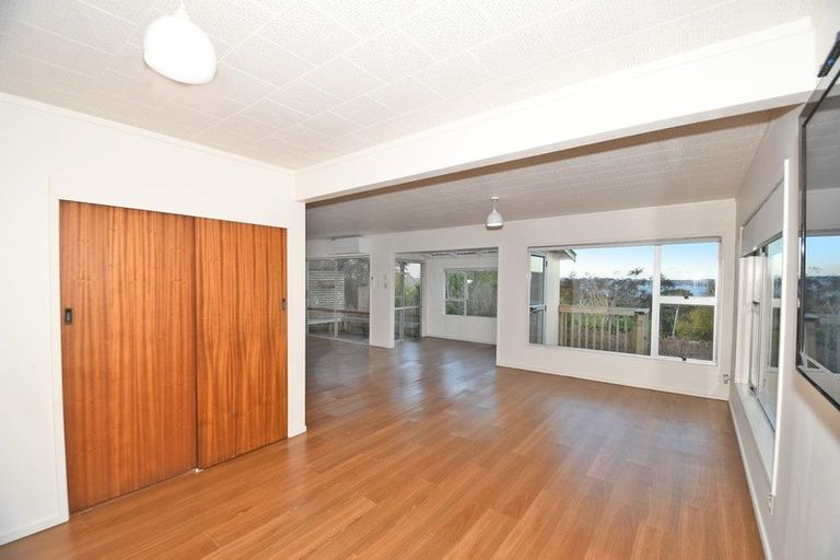 Photo of property in 9 Kendale Drive, Leigh, 0985