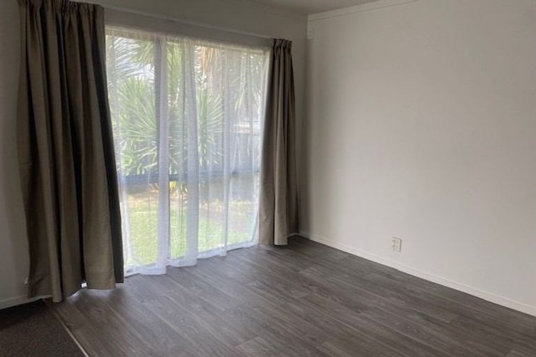 Photo of property in 7 Southview Place, Wattle Downs, Auckland, 2102