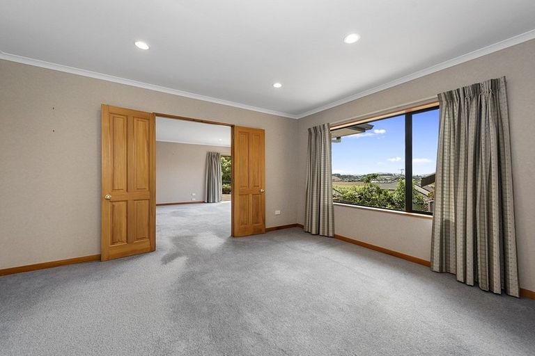 Photo of property in 43 Greenfield Drive, Western Heights, Hamilton, 3200