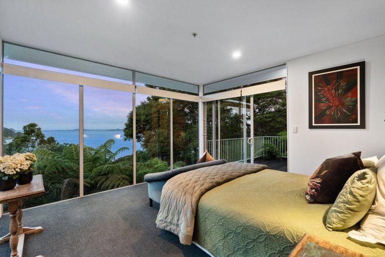 Photo of property in 730a South Titirangi Road, Titirangi, Auckland, 0604