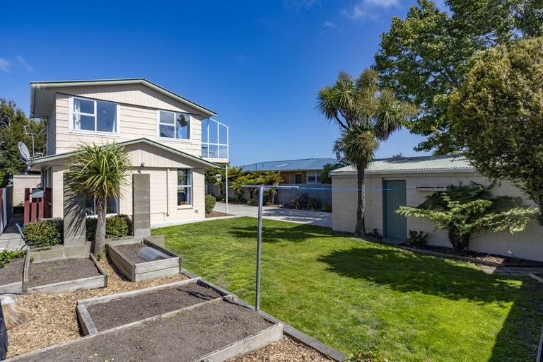 Photo of property in 6 Birdling Place, Halswell, Christchurch, 8025