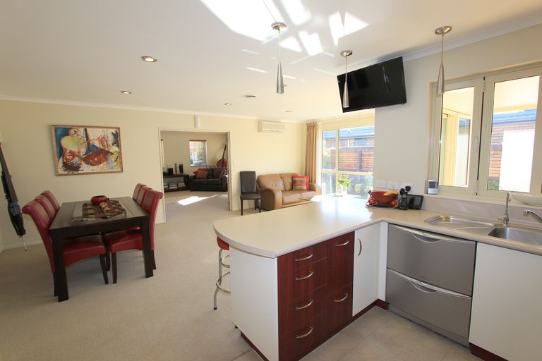 Photo of property in 20 Magnolia Drive, Springlands, Blenheim, 7201