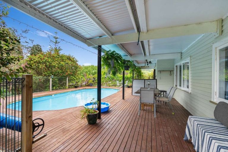 Photo of property in 124 Opouteke Road, Kaihu, 0379