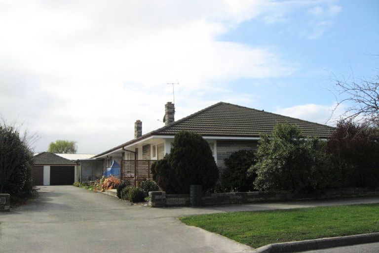 Photo of property in 1/38 Remuera Avenue, Cashmere, Christchurch, 8022