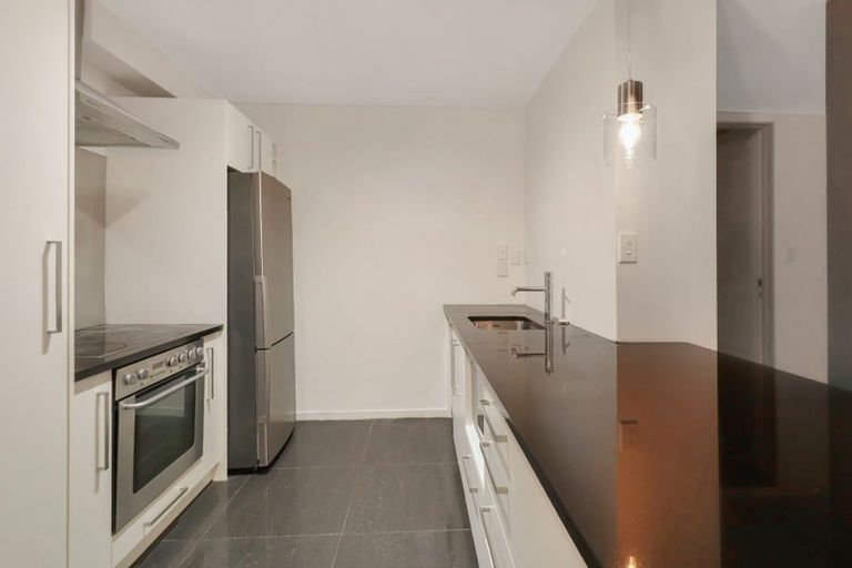 Photo of property in 6/8b Lipman Street, Mount Victoria, Wellington, 6011