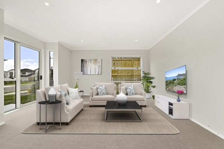 Photo of property in 4 Leggett Lane, Red Beach, 0932