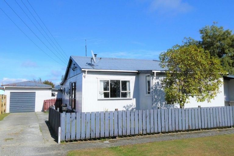 Photo of property in 6 Ohau Street, Dobson, Greymouth, 7805