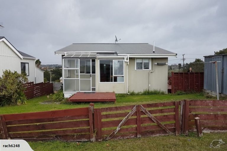 Photo of property in 18 Shakespear Road, Army Bay, Whangaparaoa, 0930