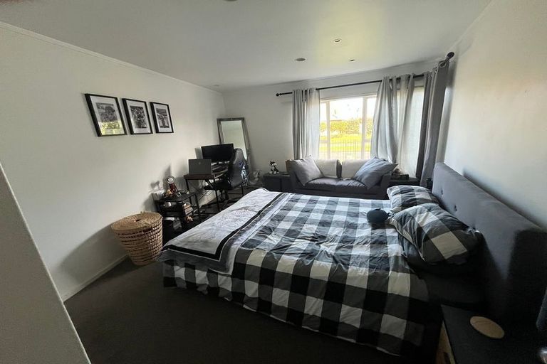 Photo of property in 2 Taiko Court, Northpark, Auckland, 2013