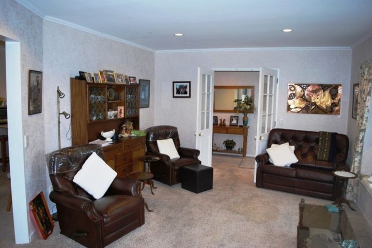 Photo of property in 94 Cedar Drive, Paraparaumu Beach, Paraparaumu, 5032