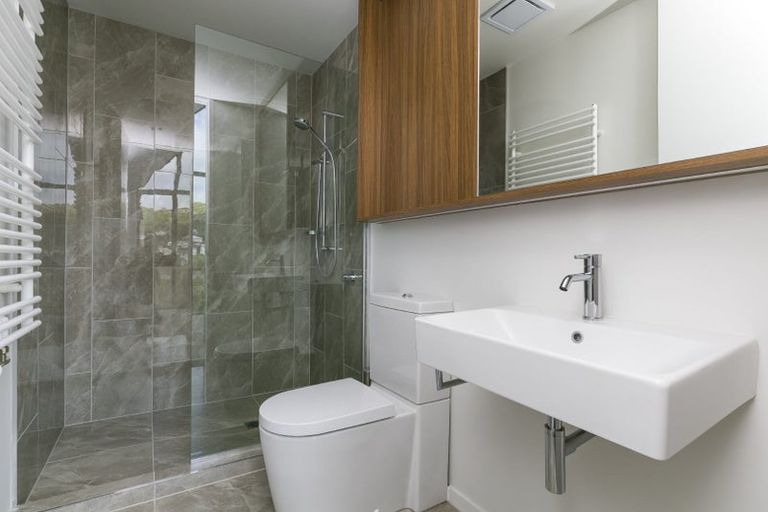 Photo of property in 83 Melbourne Road, Island Bay, Wellington, 6023