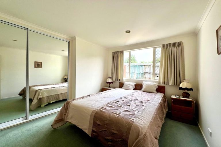 Photo of property in 15 Hobie Court, West Harbour, Auckland, 0618