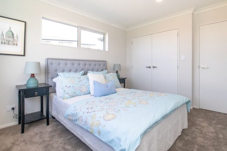 Photo of property in 104 Arran Point Parade, Orewa, 0931