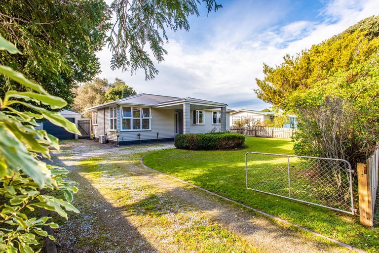 Photo of property in 20 Hooper Street, Tamarau, Gisborne, 4010