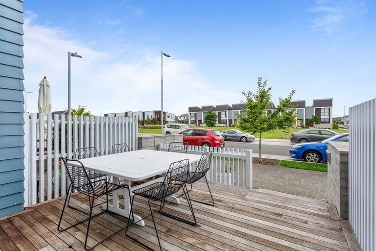 Photo of property in 21 Rangihina Road, Hobsonville, Auckland, 0616